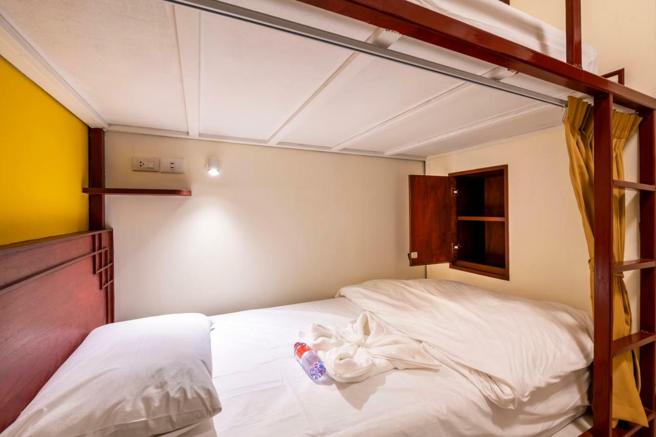 Scala Hostel Bangkok Extérieur photo